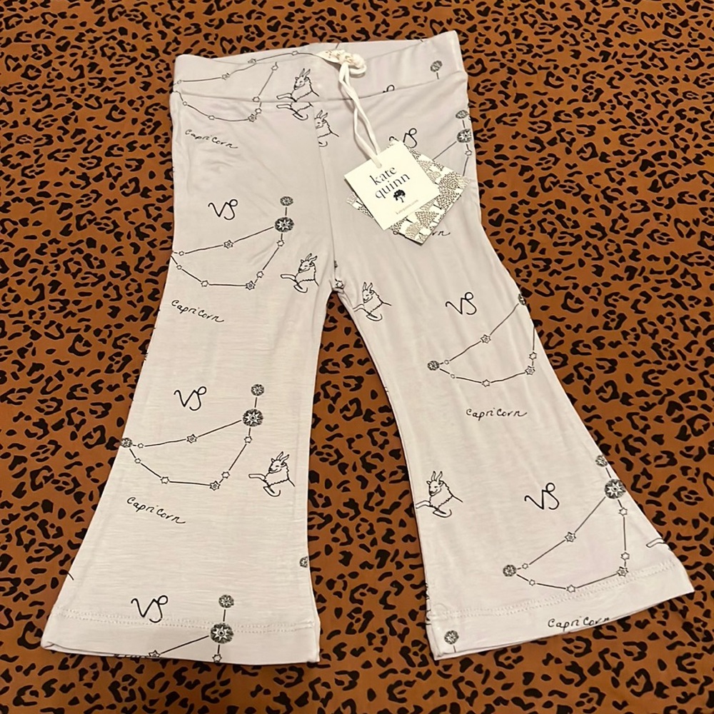 Kate Quinn NWT 18-24 Capricorn Flares